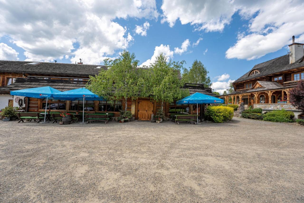 Gosciniec Debowa Gazdowka Bed and Breakfast Ustrzyki Dolne Eksteriør billede