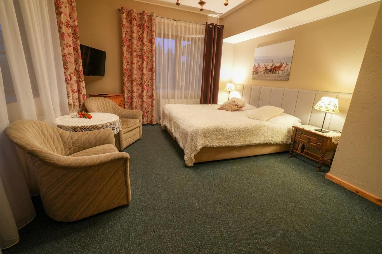 Gosciniec Debowa Gazdowka Bed and Breakfast Ustrzyki Dolne Eksteriør billede