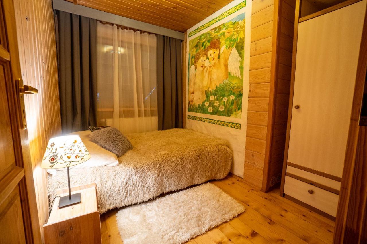 Gosciniec Debowa Gazdowka Bed and Breakfast Ustrzyki Dolne Eksteriør billede